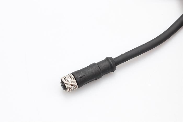 M8注塑型直式母航空插頭