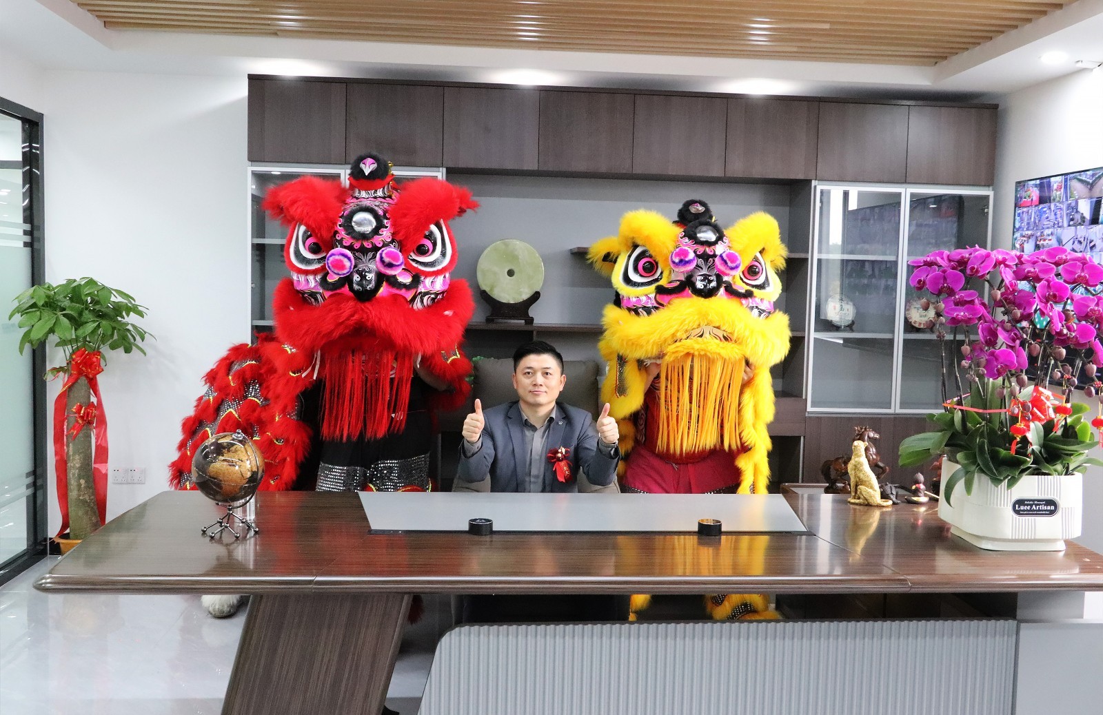 1740486289253231.jpg 1740478489133190.jpg